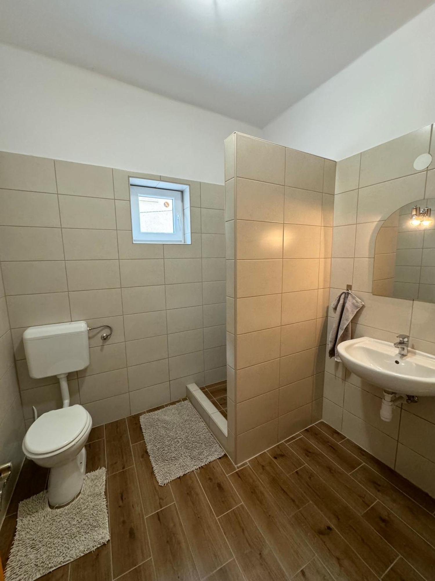 Apartment Fejedelem Vendeghaz *